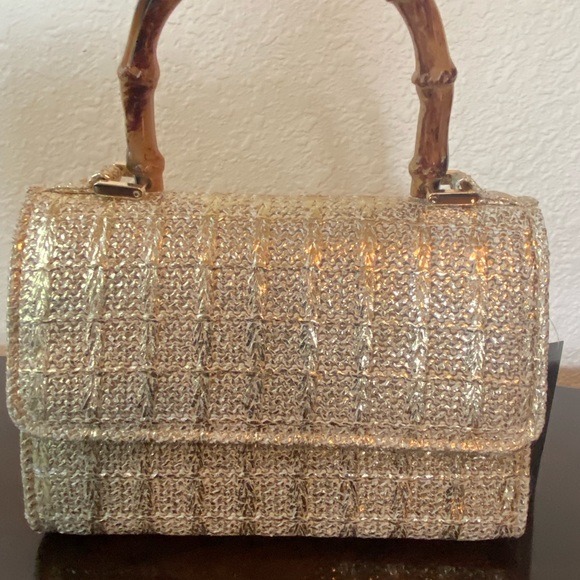 Fabulous D’margeaux New York Crossbody/Tote Gold Convertible Bamboo handles NWT - Picture 3 of 16